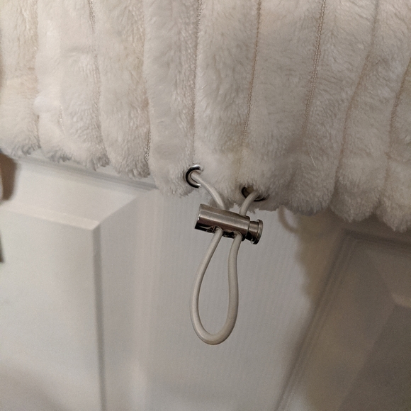 Sweater - Picture 1 of 3